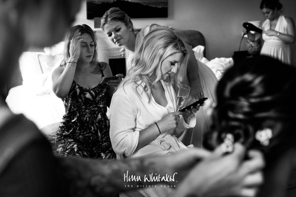 Documentary wedding photographer Springkell Scotland