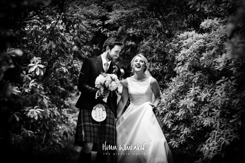 Documentary wedding photographer Springkell Scotland